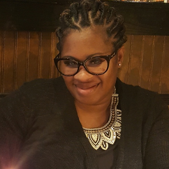 Meet your Posher, Nyree - Picture 1 of 1